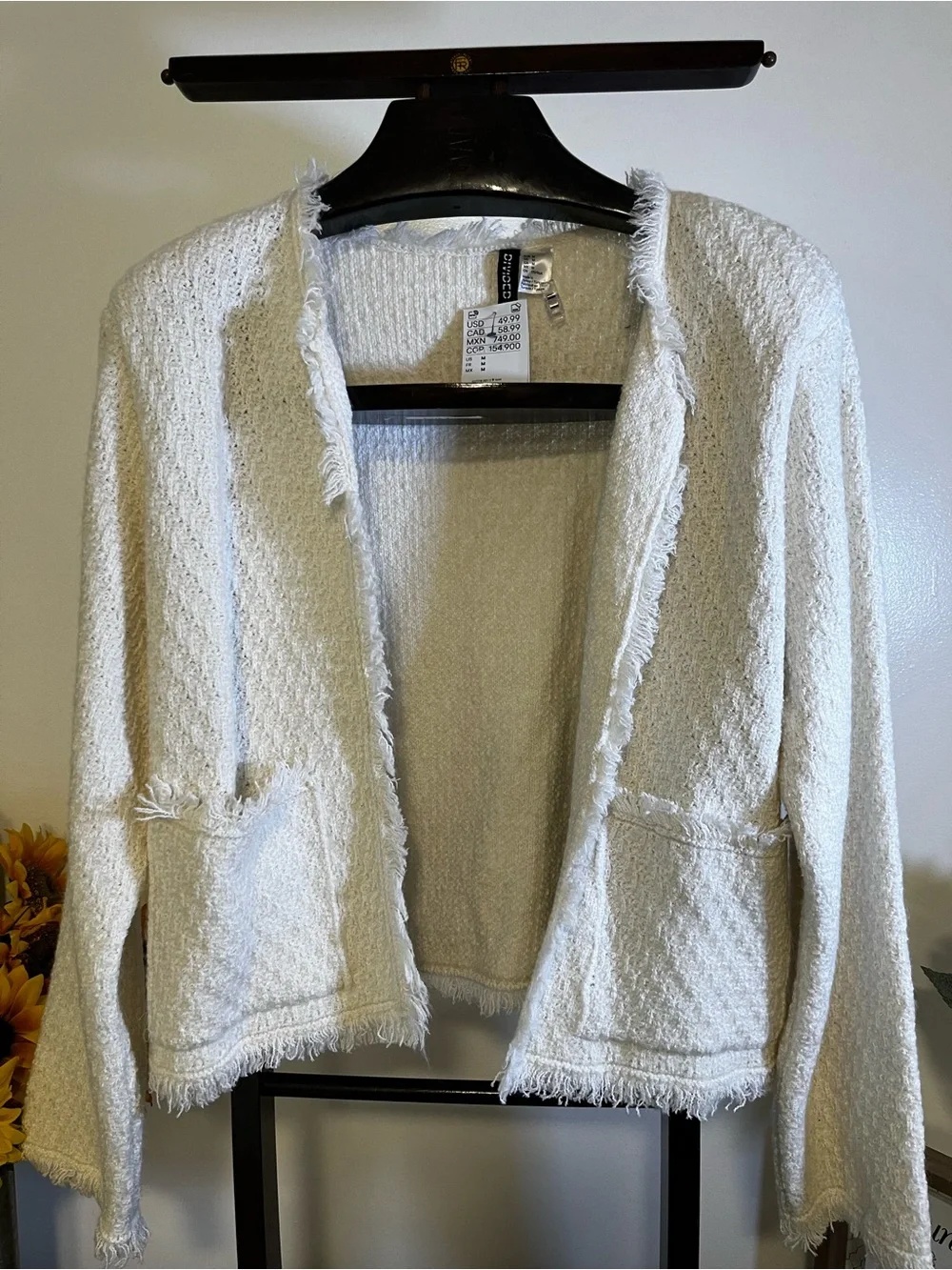 Divided by H&M Cream Bouclé Fringe Open Front Cardigan Sweater size M NWT